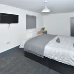 Rent 6 bedroom house in Stoke-on-Trent