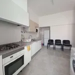 Rent 3 bedroom apartment of 220 m² in lisbon