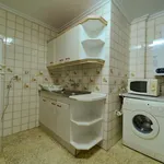 Rent a room of 100 m² in Sevilla