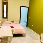 Alquilar 8 dormitorio apartamento en Seville