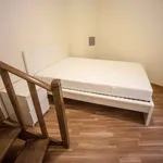 Rent a room of 100 m² in Lisboa