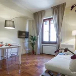 Rent 1 bedroom apartment of 48 m² in Florence