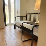 Rent 2 bedroom apartment of 65 m² in Lisbon