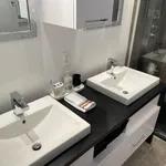 Rent 5 bedroom apartment in Sherbrooke