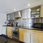 Rent 2 bedroom apartment in Leeds