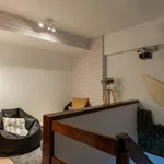 Rent 4 bedroom apartment in Barcelona