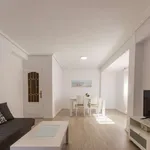 Rent 2 bedroom apartment of 77 m² in valencia