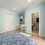 Rent 2 bedroom apartment of 22 m² in Barcelona