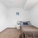 Rent 5 bedroom apartment in Valencia