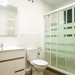 Rent a room of 122 m² in Barcelona