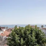 Rent 3 bedroom apartment of 107 m² in lisbon