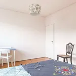 Rent a room in lisbon