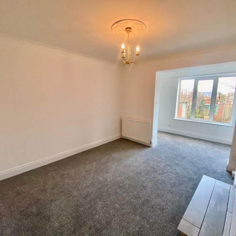 3 Bedroom Semi-Detached For Rent in Barnsley Mapplewell