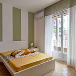 Rent a room in milan