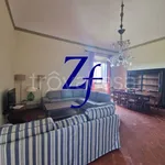 Rent 5 bedroom apartment of 250 m² in Calenzano