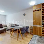 Pronajměte si 4 ložnic/e dům o rozloze 190 m² v Zlín