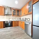 Rent 3 bedroom house of 219 m² in Torres Vedras