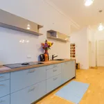 Rent 3 bedroom apartment of 92 m² in Berlin