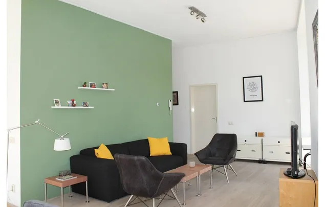 Huur 3 slaapkamer appartement van 65 m² in Oude Pijp