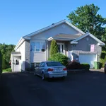  maison avec 6 chambre(s) en location à Sherbrooke