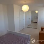 Rent 2 bedroom flat in Edinburgh