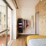 Rent a room in lisbon