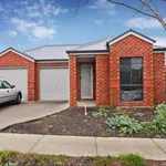 Rent 3 bedroom house in Caroline Springs