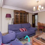 Rent 4 bedroom apartment of 133 m² in Oviedo