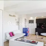 Rent 1 bedroom apartment of 43 m² in Florence