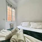 Rent a room of 100 m² in madrid