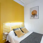 Louez une chambre de 166 m² à Paris