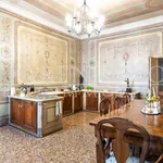 Rent 5 bedroom apartment of 490 m² in Padua