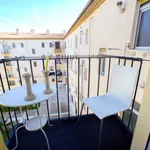 Rent a room of 100 m² in valencia