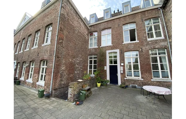 Huur 1 slaapkamer appartement van 35 m² in Maastricht