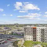 3 bedroom apartment of 592 sq. ft in Laval (administrative region)