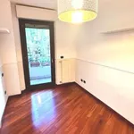 Rent 3 bedroom apartment of 91 m² in Milan