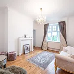 Flat to rent in Belsize Grove, Belsize Park, London NW3