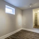 Appartement de 258 m² avec 1 chambre(s) en location à Toronto (Roncesvalles)