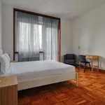 Miete 6 Schlafzimmer wohnung von 130 m² in Frankfurt am Main