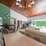 Rent 3 bedroom house of 380 m² in Almada