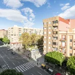 Rent a room of 70 m² in valencia