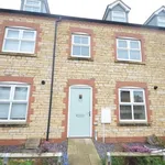 Rent 3 bedroom house in East Midlands