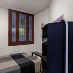 Rent 7 bedroom apartment in Valencia