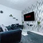 Rent 2 bedroom flat in Bradford