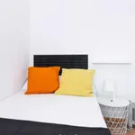 Rent 5 bedroom apartment in Barcelona