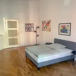 Miete 3 Schlafzimmer wohnung von 1292 m² in Berlin