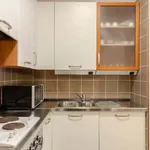 Rent 4 bedroom apartment in Genoa