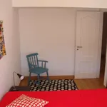 Rent a room of 80 m² in lisbon