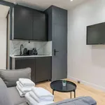 Rent 1 bedroom apartment of 30 m² in paris