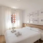 Rent 4 bedroom apartment in Barcelona